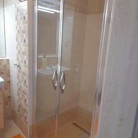 Apartman Karla Machov Zewnętrze zdjęcie
